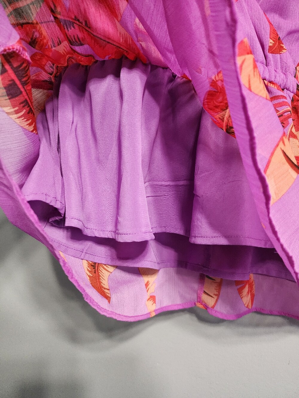 sofia by sofia vergara Purple Floral Top - Picture 4 of 5
